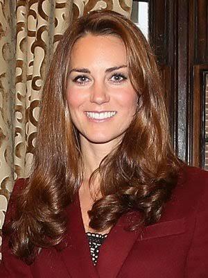 Deniz Çakır mı daha çekici Kate Middletton mu?