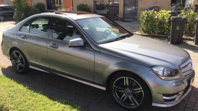 Mercedes c220d 2010 model otomatik nasıl yanlamak yapılır?