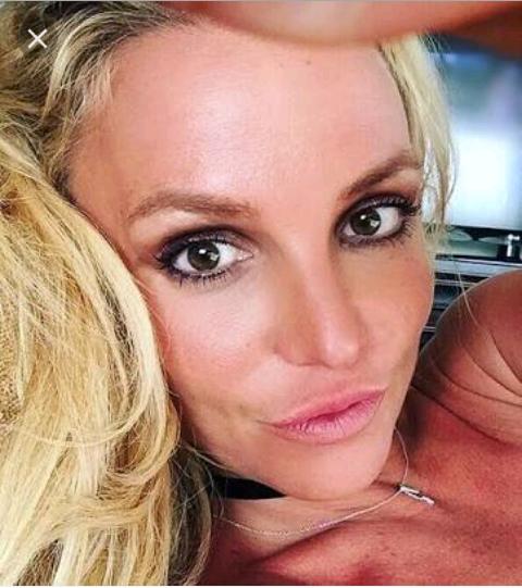 Britney spears'in güzelliğini kaybetmesine neden olan şey uyuşturucu mu stres mi sizce?