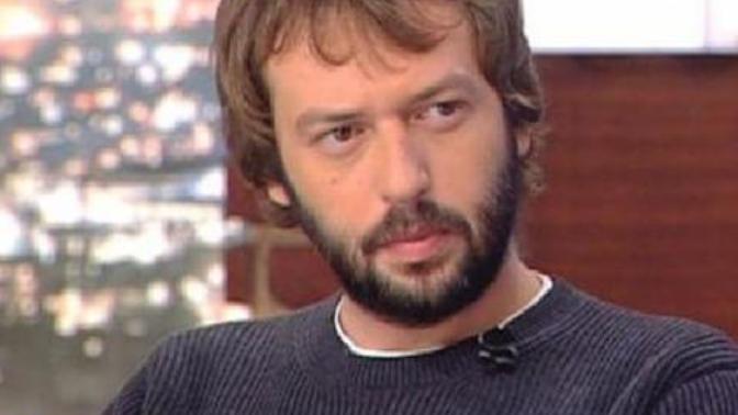 Okan Yalabık çok hoş çok tatlı değil mi?