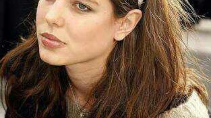 Charlotte Casiraghi çekici mi sizce?