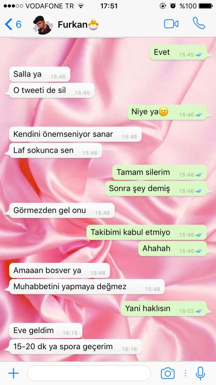 WhatsApp duvar kağıdınızda ne var?