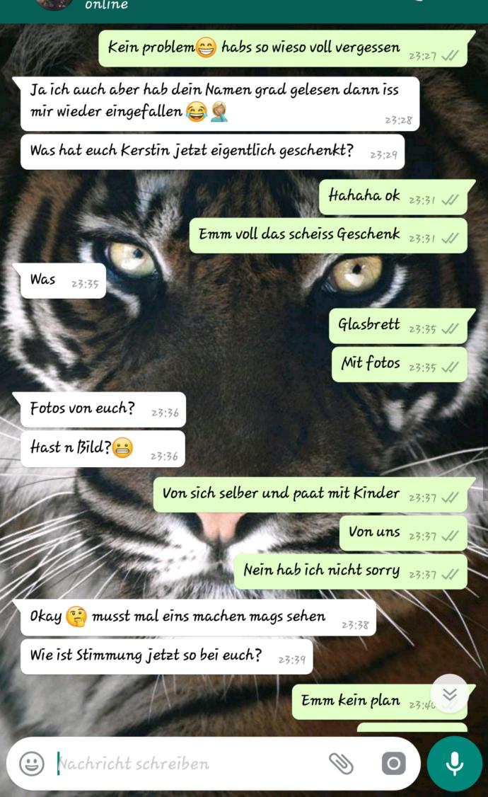 WhatsApp duvar kağıdınızda ne var?