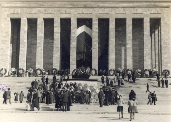 Vefatının 79. yıl dönümü! Mustafa Kemal Atatürk sizi duyuyor olsaydı ona neler söylemek isterdiniz?