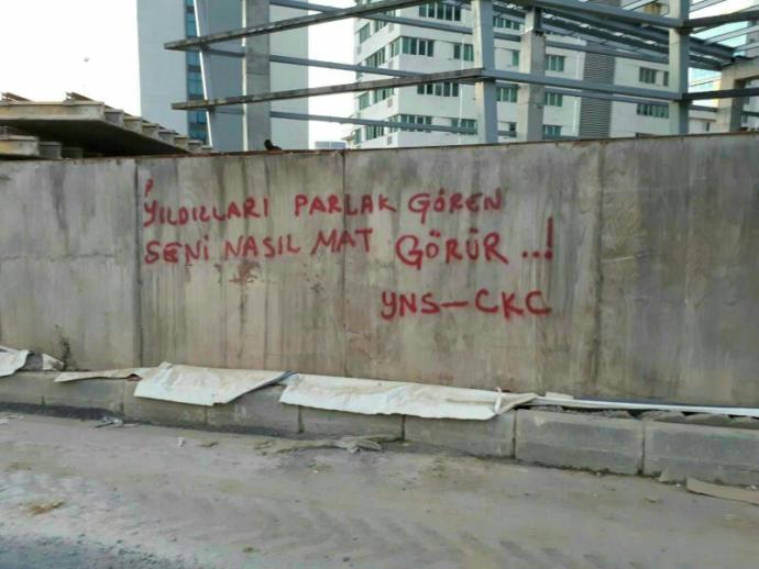 Yıldızları parlak gören seni nasıl mat görür?