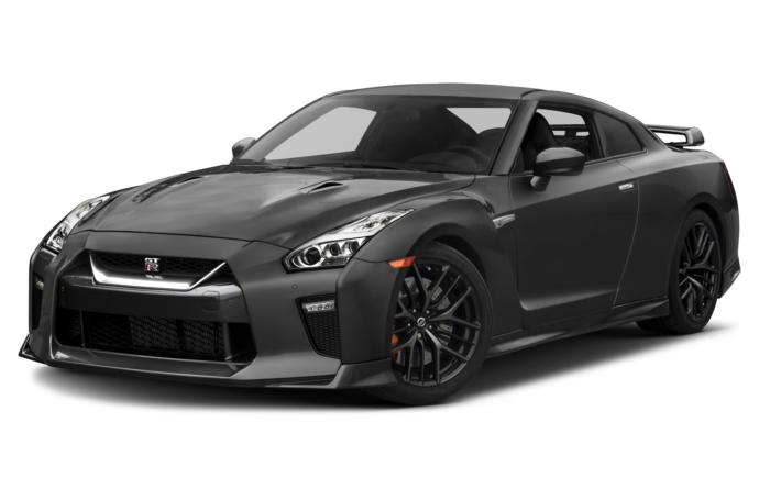 Nissan GTR mi hızlı bmw M6 mı?