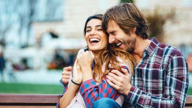Sizce "nedensiz sevgi" gerçek mi? Birini sevmek için sebebe ihtiyaç duyar mısınız?