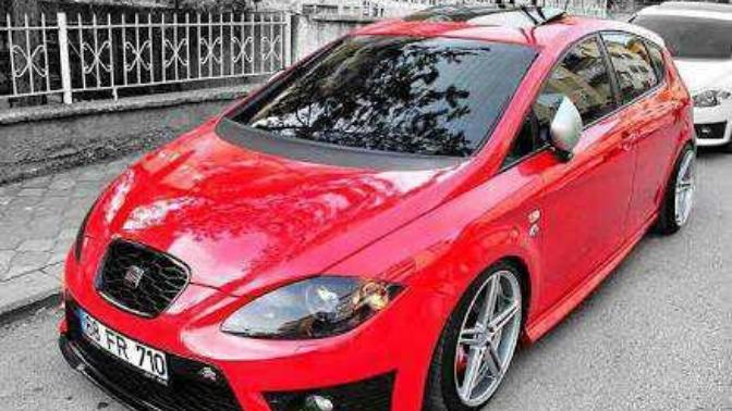 Araba nasıl. Seat leon kullanan varmı?