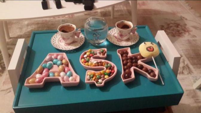 Evlenince görmemiş gibi sosyal medyada her anınızı yayınlar mısınız / yayınladınız mı -görsel içerir-?