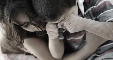 Sizce aşkta her şey karşılıksız mıdır? Karşılıksız aşk diye bir şey var mıdır?