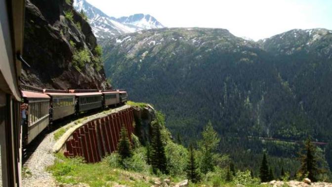 Tren uçuruma aşıksa eğer; uçurumdan devrilince düştü mü dersiniz? yoksa kavuştu mu?