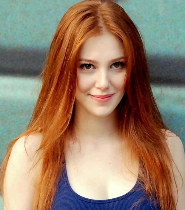 bensu soral mı ? demet özdemir mi ? serenay sarıkaya mı ? elçin sangu mu ? yeni jenerasyonun en güzeli kim ?