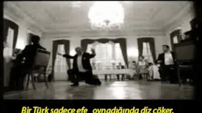 #Zeybek oynayan erkek çekiciliği diye birşey var mı?