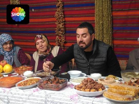 Tv’de “Turgay başyayla lezzet yolculuğu” adında bir program gördüm, sürekli et yiyor, kuzu çeviriyor, bu programın amacı nedir?