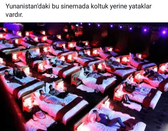 Sinema salonlarında koltuk yerine yatak olsa sizce nasil olur??