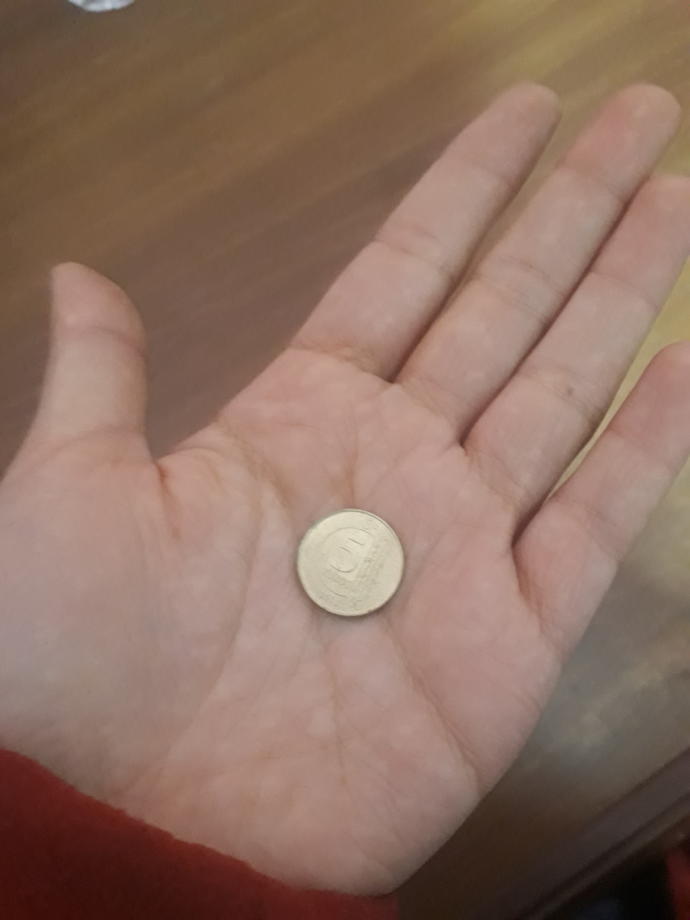 Kışlık kıyafetlerinizin cebinden unuttuğunuz paralar çıktı mı?
