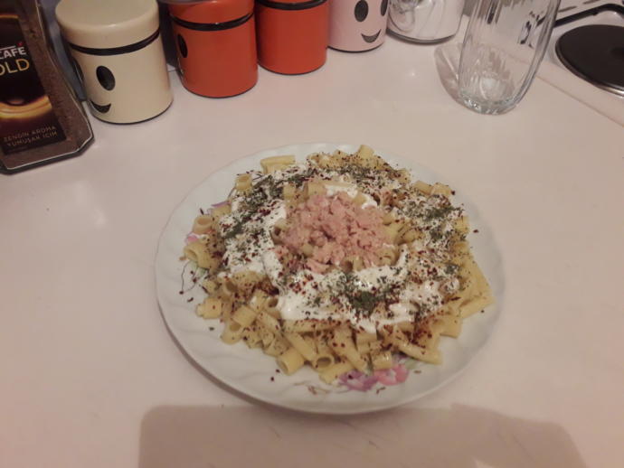 Ton balıklı makarna yaptım, sever misiniz?