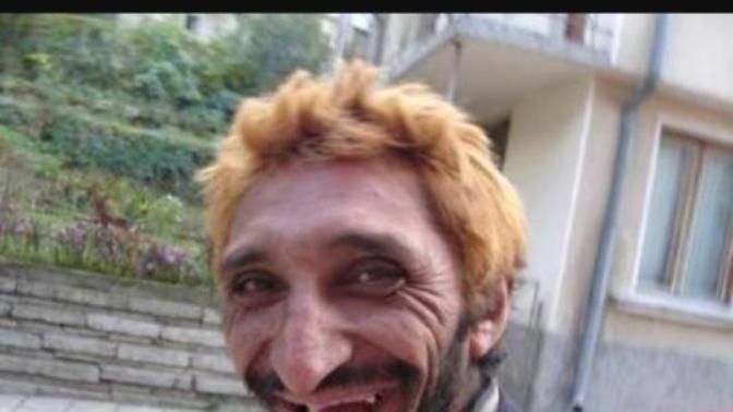 Lütfen katlınız:) zengin tipsiz erkek mi? Fakir yakışıklı erkek mi?