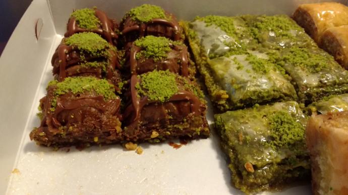 Nutellalı baklava denediniz mi hiç? Peki ya damat tatlısını denediniz mi?