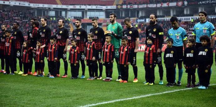 Eskişehirspor'da neler oluyor?Bu takım nasıl toparlar?