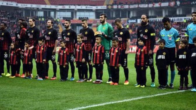 Eskişehirspor'da neler oluyor? Bu takım nasıl toparlar?