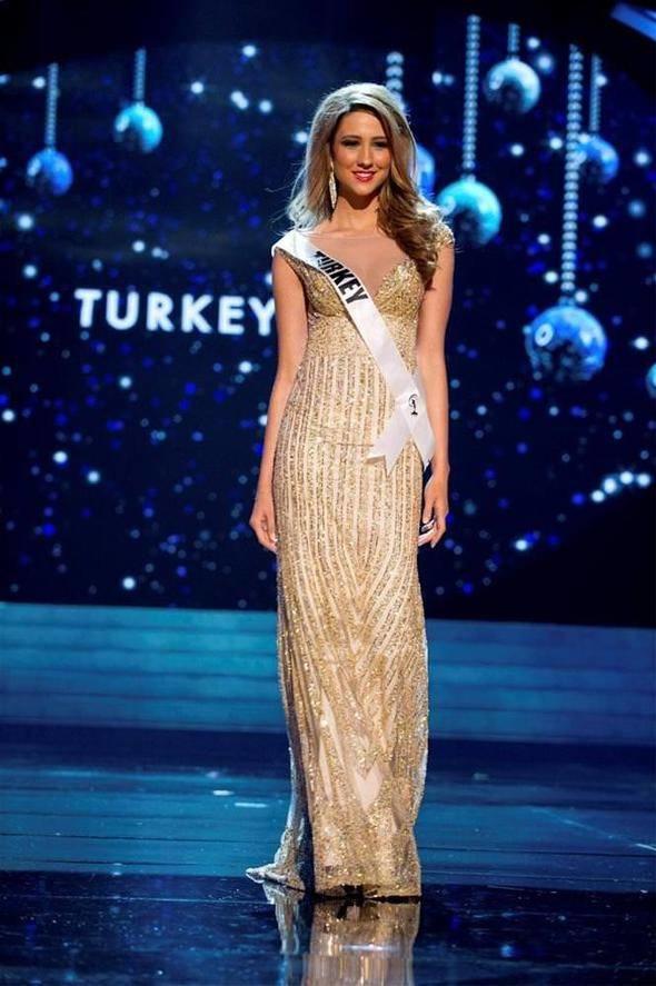 2017 Kainat Güzeli belli oldu. Güney Afrikalı güzeli beğendiniz mi?