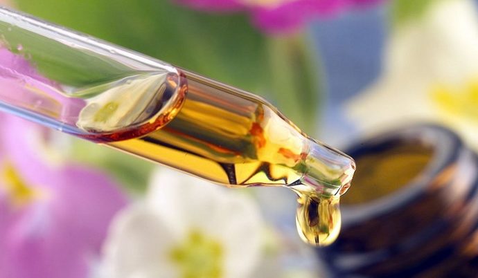 Yılan Yağı Nedir? Sahte Olup Olmadığını Nasıl Anlarım?