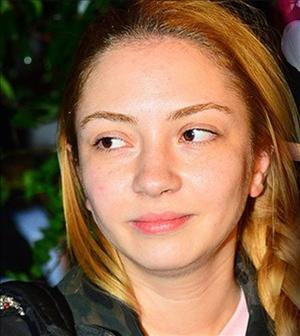 Ece Seçkin'in makyajsız halini nasıl buldunuz?