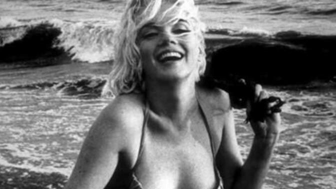 Marlyn Monroe'a göre göbeksiz kadın balkonsuz eve benzermiş?