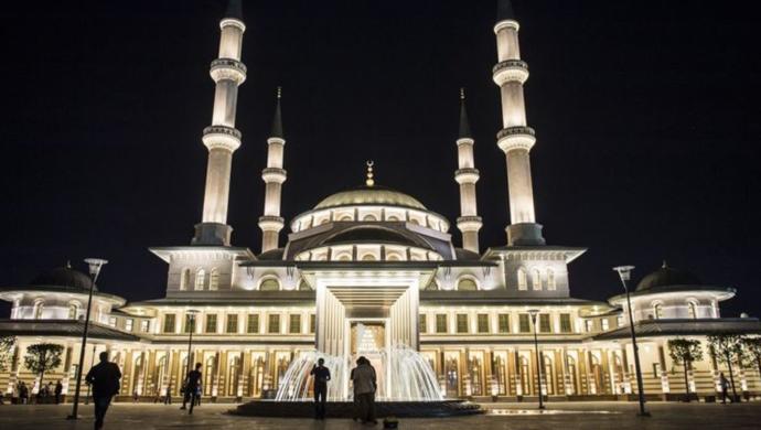Bu camide edilen dua kabul olur mu?