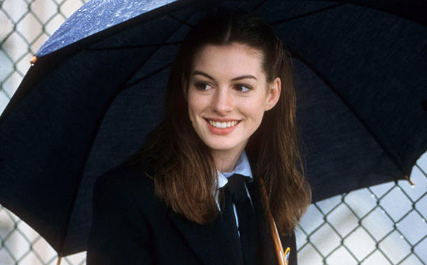 Anne Hathaway hangi ara bu kadar çirkinleşti?