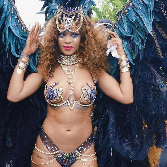 Rihanna niye bu kadar çok kilo aldı ??