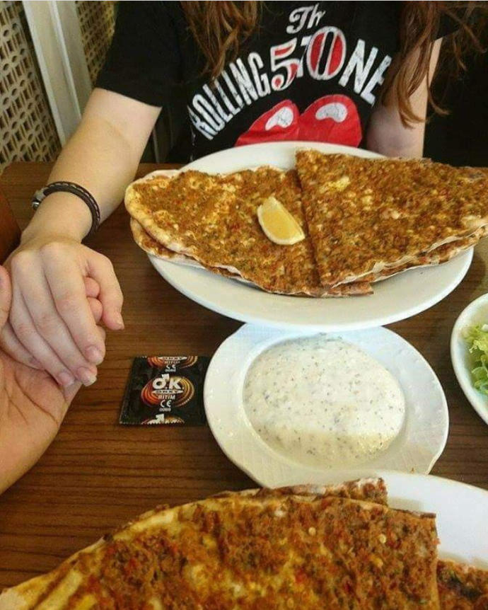 Aranızda lahmacun sevmeyen var mı 😄?