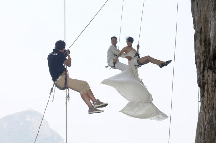 Bir birinden ilginç gelin damat fotoğrafları?