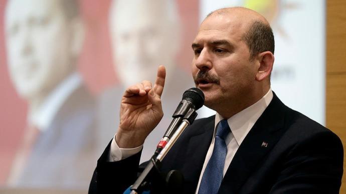 Süleyman soylu sizcede çok yakışıklı karizmatik değilmi?
