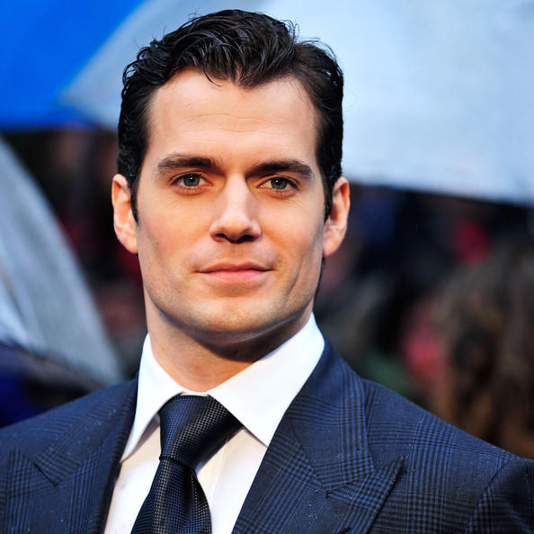 Henry Cavill Mi Christian Bale Mi Hangisi Daha Yakışıklı ??