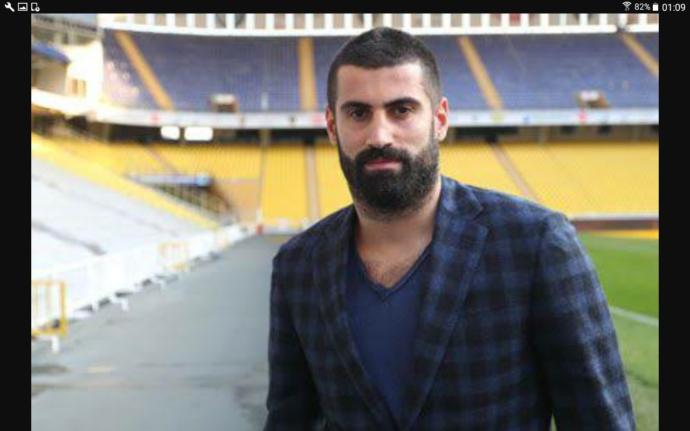 Kızlar gür sakal mı yoksa seyrek sakal mı daha çok seviyorsunuz (fotolu)?