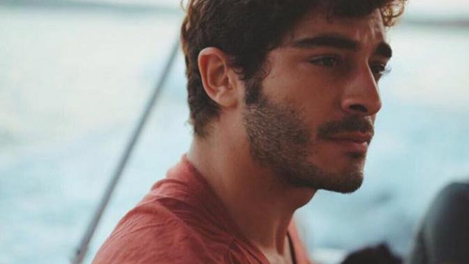 Burak Deniz sizce yakışıklı mı?