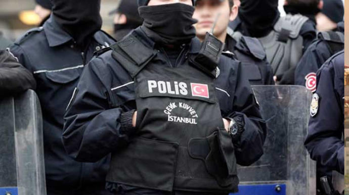Suç oranlarını azaltmak için çözüm ne olabilir, herkesi ilgilendiren bu ankete sende katıl fikrini söyle?