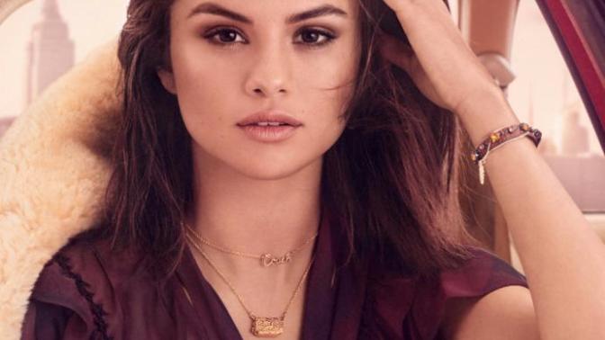 Selena Gomez vs Fahriye Evcen, hangisi daha güzel?