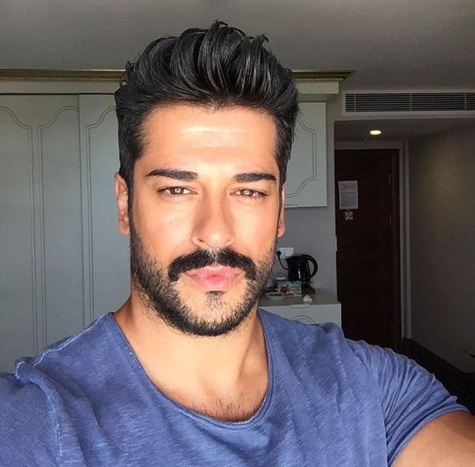 Gökhan Alkan mı Burak Özçivit mi daha yakışıklı?
