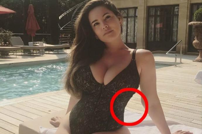 2017 yılının "en rezil photoshopcu ünlü" ödülüne kim layık?