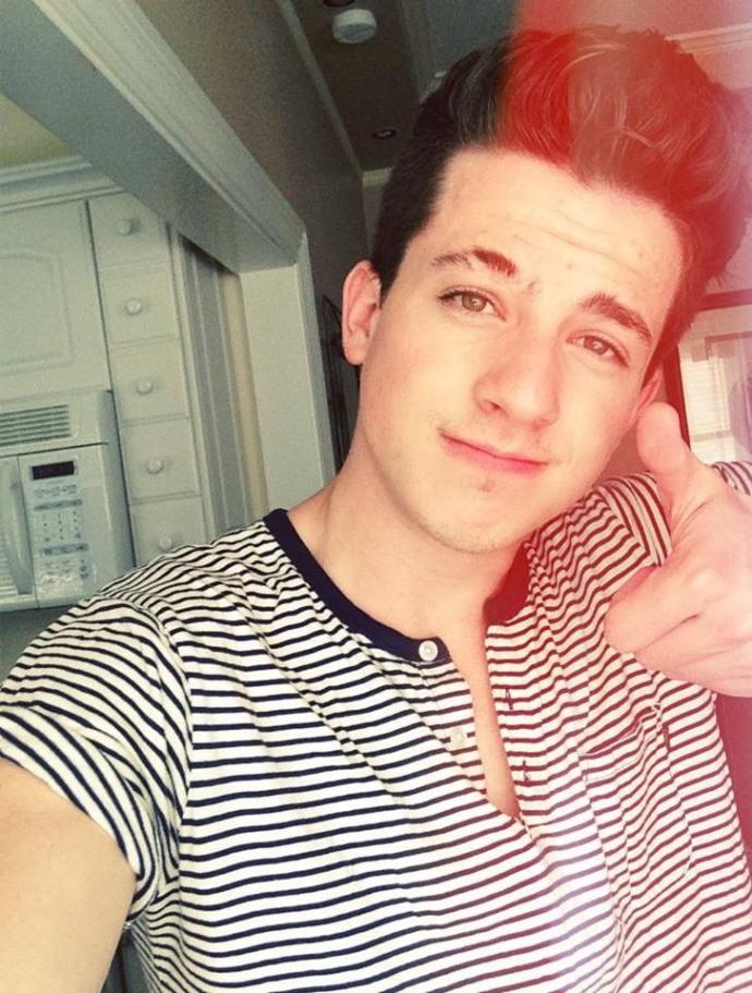 Charlie Puth hakkında neler düşünüyorsunuz? Sizce yakışıklı mı? Ve en sevdiğiniz şarkısı?