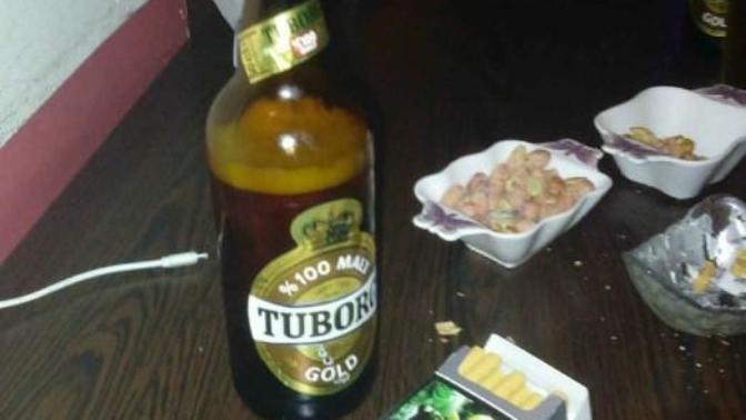 Söyleyin kimlere içelim, kimlere yakalım bu gece?