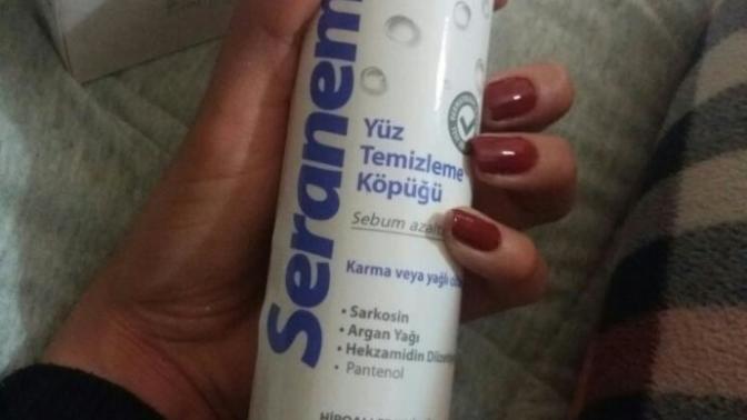 Sivilce tedavisi goruyorum zoretanin ve yüzum kuruyo doktor yikamam ve yumusamasi icin köpük önerdi?