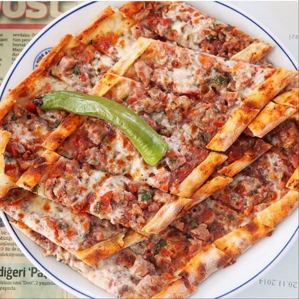 Kaşarlı kuşbaşılı pide seven var mı?