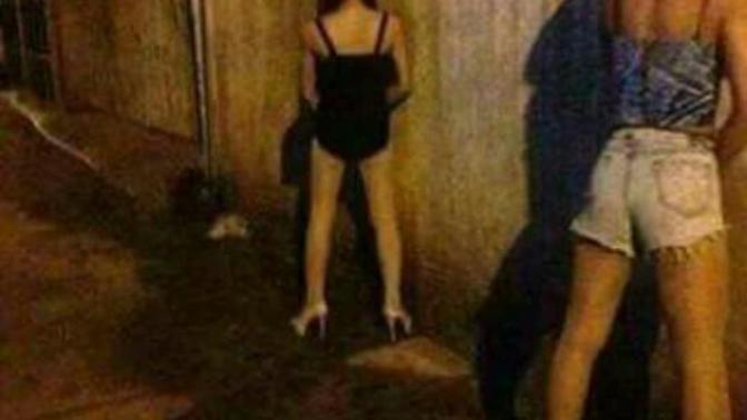 Bu ablaları tanıyan varmı?
