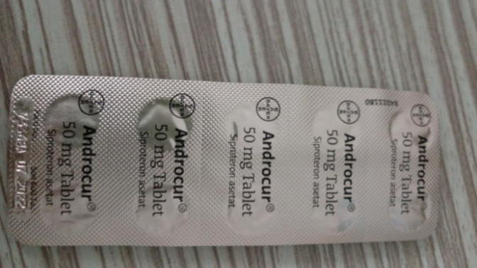 Adrocur kullanan var mı?