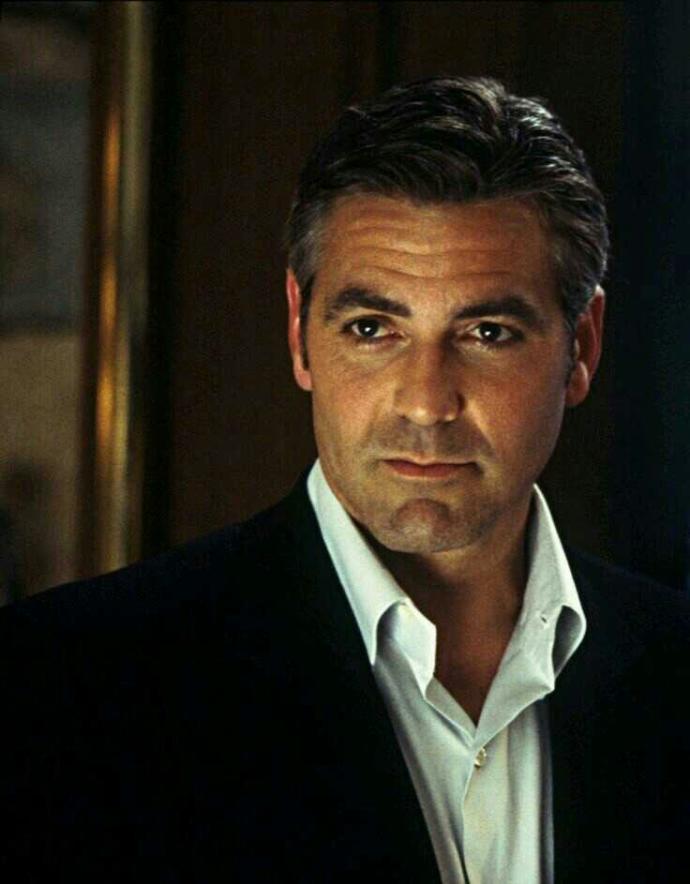 Hangisi      daha     yakışıklı    ??