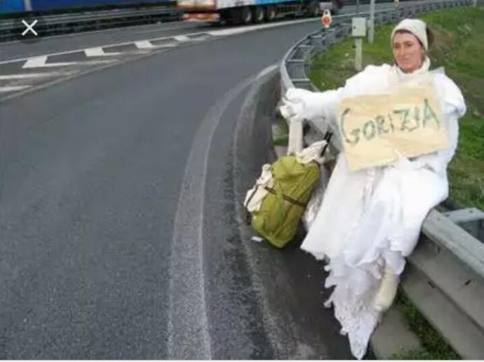 Gebze de Tecavüz Edilen Barış Gelini İtalyan Pippa Bacca Tanıyor musunuz 😭😭😶😶?